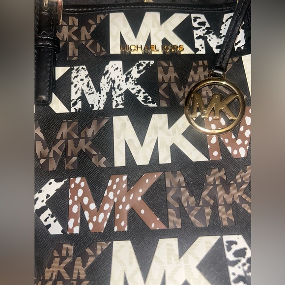 Michael Kors Exotic Logo Jet Set Carryall - Picture 2 of 4